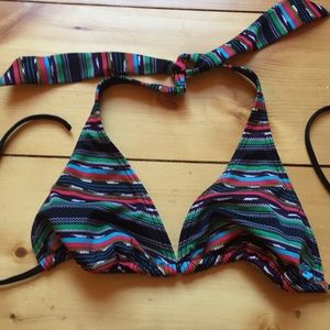Billabong triangle top